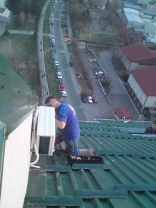 Demontaža klima uređaja Demontaža klima uređaja